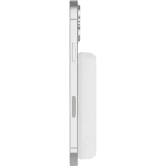 סוללת גיבוי מגנטית BoostCharge Pro 5,000mAh מבית Belkin