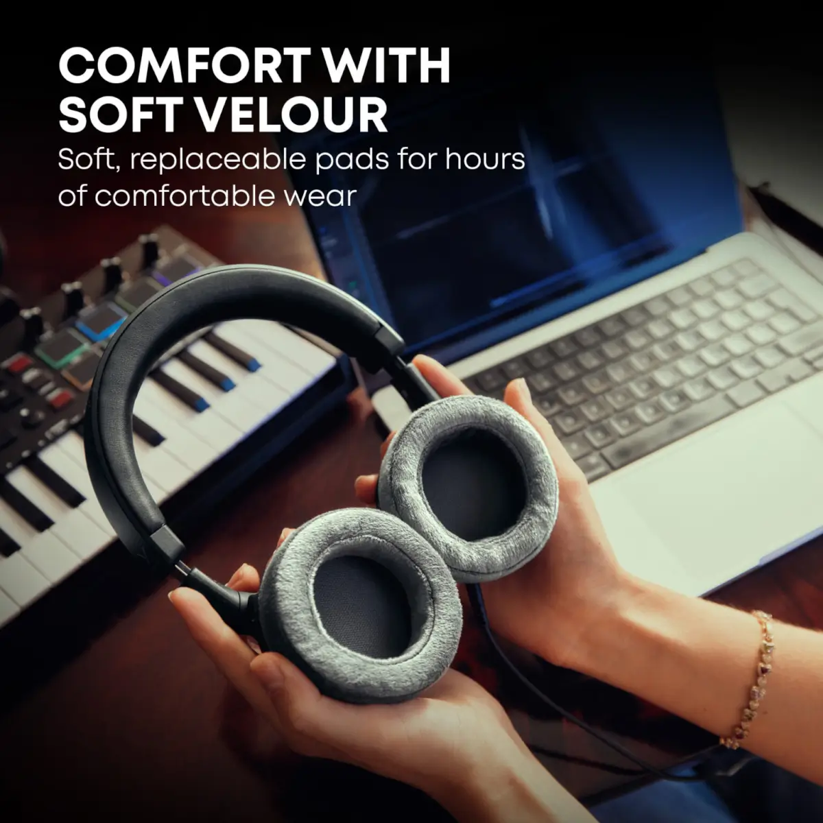 אוזניות DT 270 PRO&nbsp;מבית Beyerdynamic