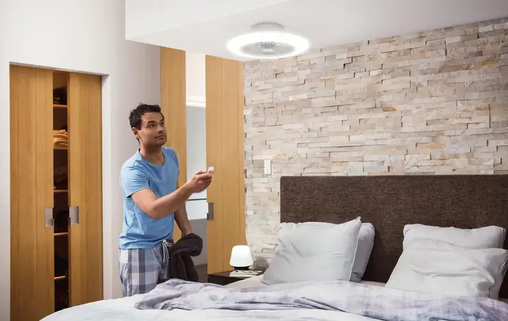 מאוורר תקרה משולב תאורת לד&nbsp;Amigo 42W&nbsp;מבית&nbsp;Philips
