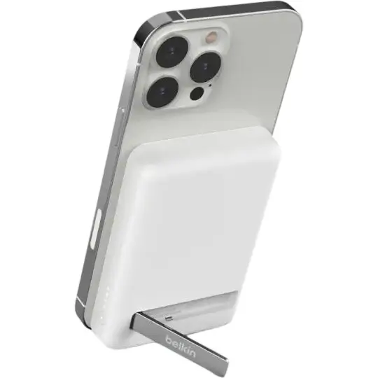 סוללת גיבוי מגנטית BoostCharge Pro 5,000mAh מבית Belkin