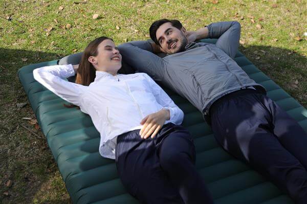 מזרן זוגי בצבע ירוק עם משאבה חשמלית פנימית  GM2-02 GIGA